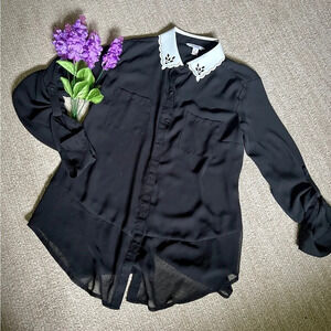 Candies Doily Lace Collared Blouse - Small